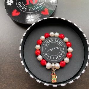 Thomas Sabo Red Bead and Freshwater Pearl Bracelet with Lucky Cat Charm